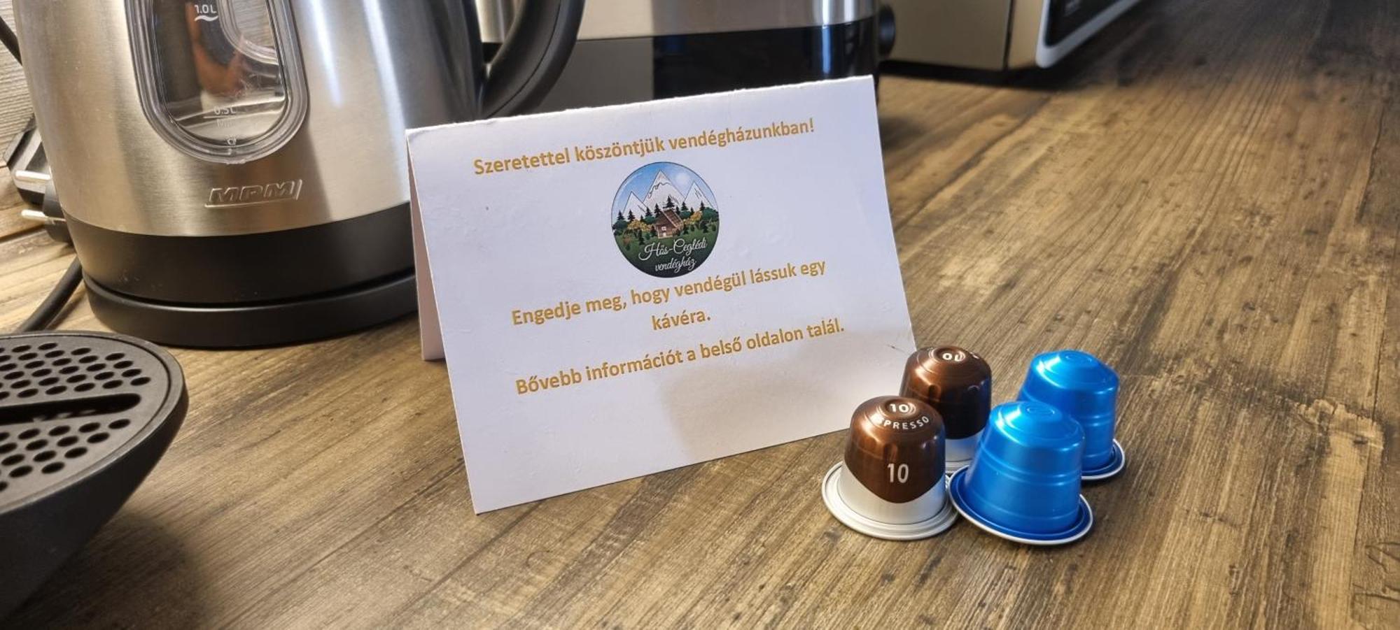 Hos-Cegledi Vendeghaz Miskolc -Oenallo Otthon, Mely Csak Az Oenoeke Экстерьер фото